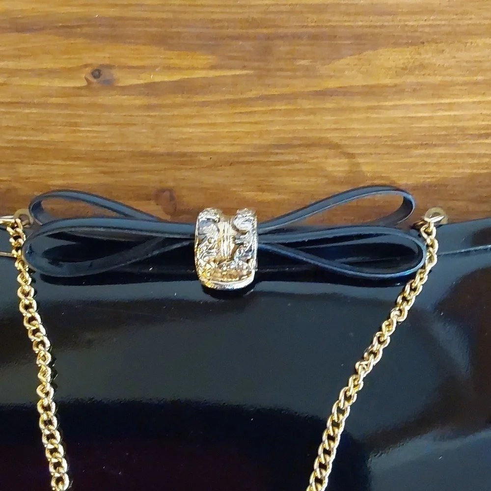 Vintage Black VINYL RETRO Bow Clutch evening bag Gold strap Sleek elegant
